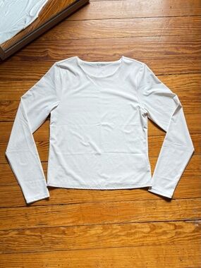 Old Navy White Long Sleeve Base Layer Top